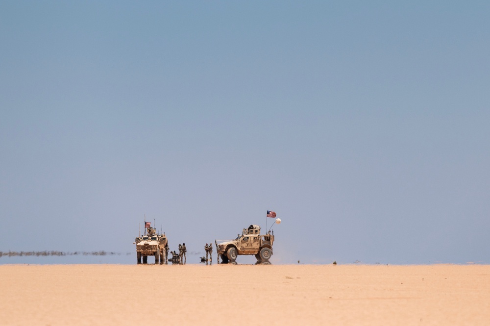 U.S. Airmen clear LZ in CENTCOM AOR