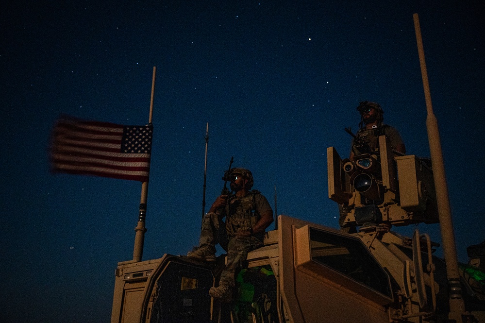 U.S. Soldiers, Airmen conduct landing zone operations in USCENTCOM AOR