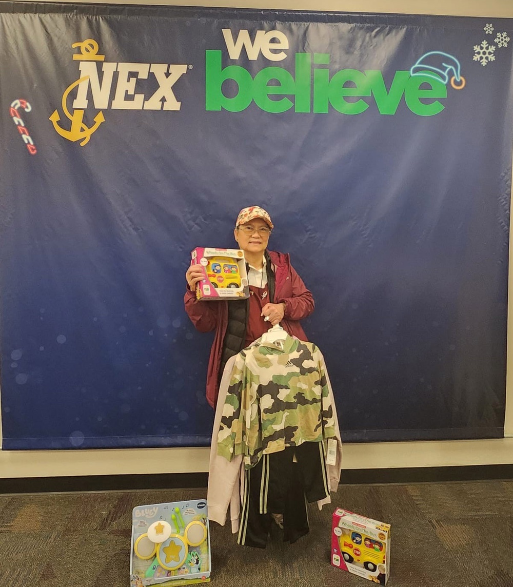 Holiday Season Made Merry and Bright for Navy Exchange Patrons