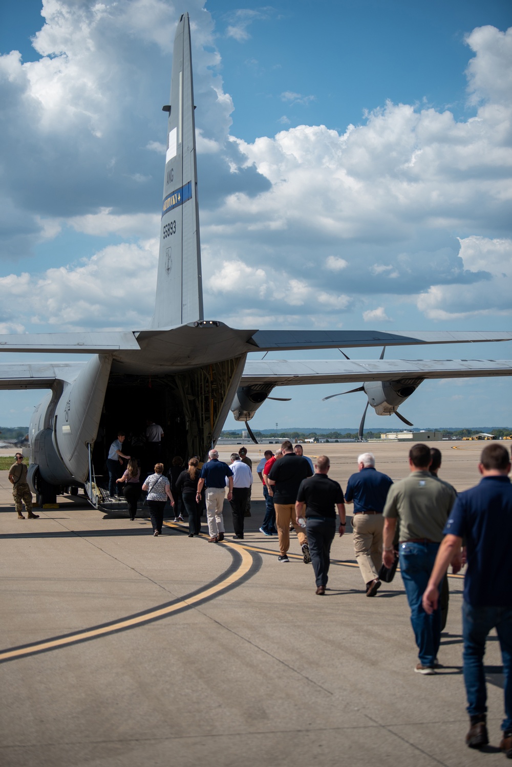 Local employers given tour of the Kentucky Air National Guard