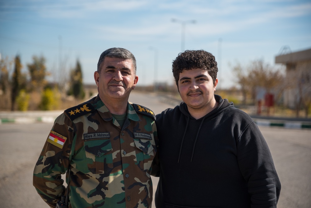 Coalition Advisors Discuss Logistical Matters with Peshmerga