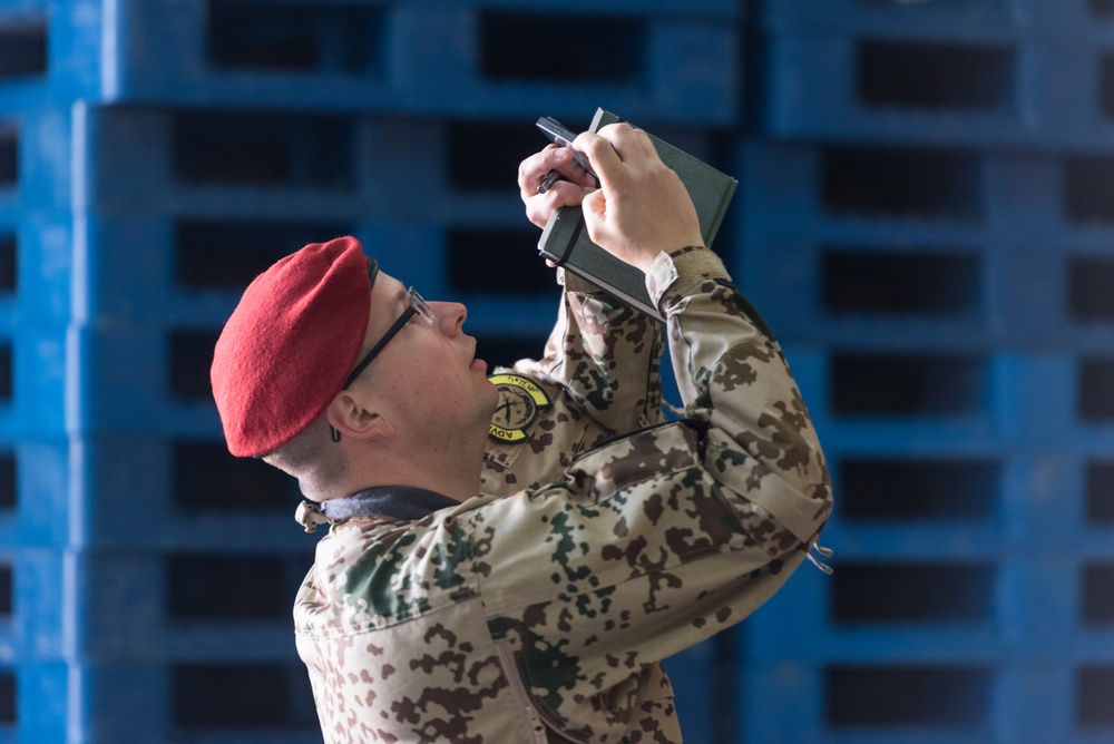 Coalition Advisors Discuss Logistical Matters with Peshmerga
