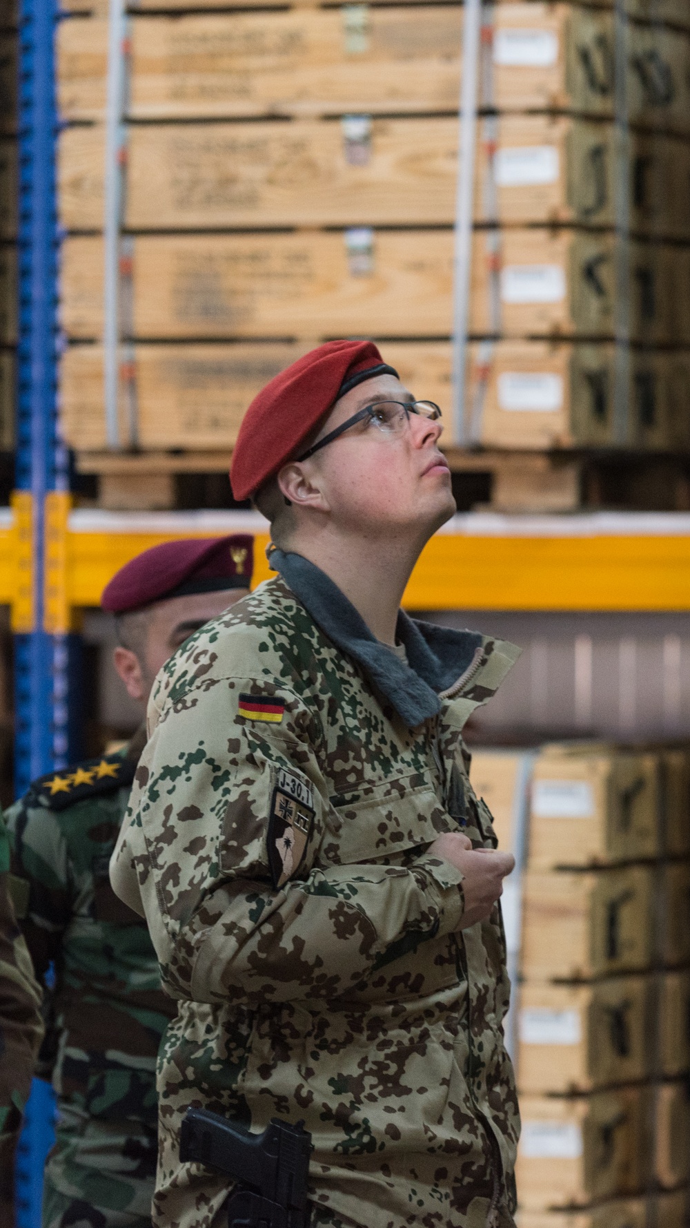 Coalition Advisors Discuss Logistical Matters with Peshmerga