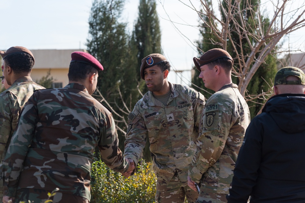 Coalition Advisors Discuss Logistical Matters with Peshmerga