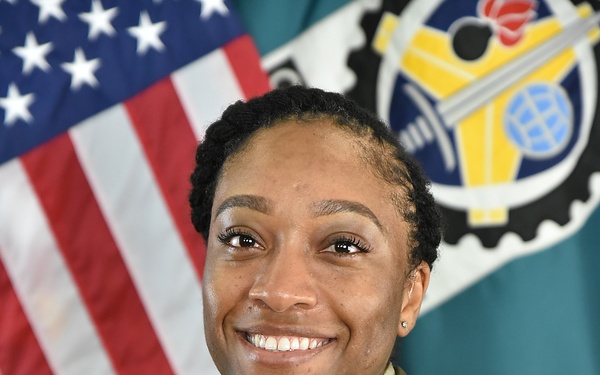 MAJ Jessica Carr CMD Photo