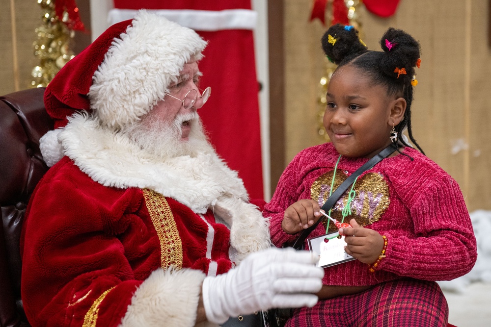 172nd Airlift Wing Hosts 18th Annual Flight to the North Pole