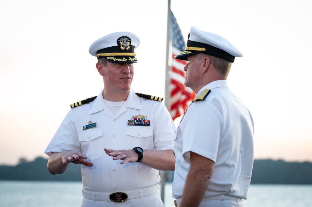 USINDOPACOM commander visits USS Savannah