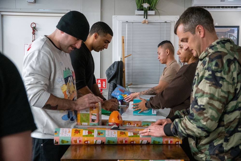 Task Force Pegasus Troopers bring Holiday Cheer