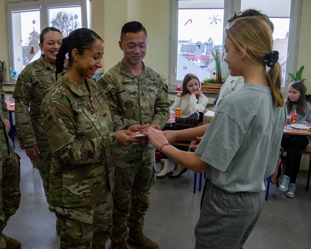 Task Force Pegasus Troopers bring Holiday Cheer