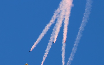 Fort Liberty Closes Red Ribbon Week with Golden Knights jump