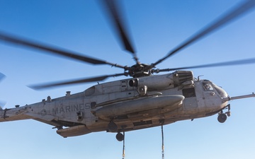 CLB-1, HMH-462 conduct helicopter support team training