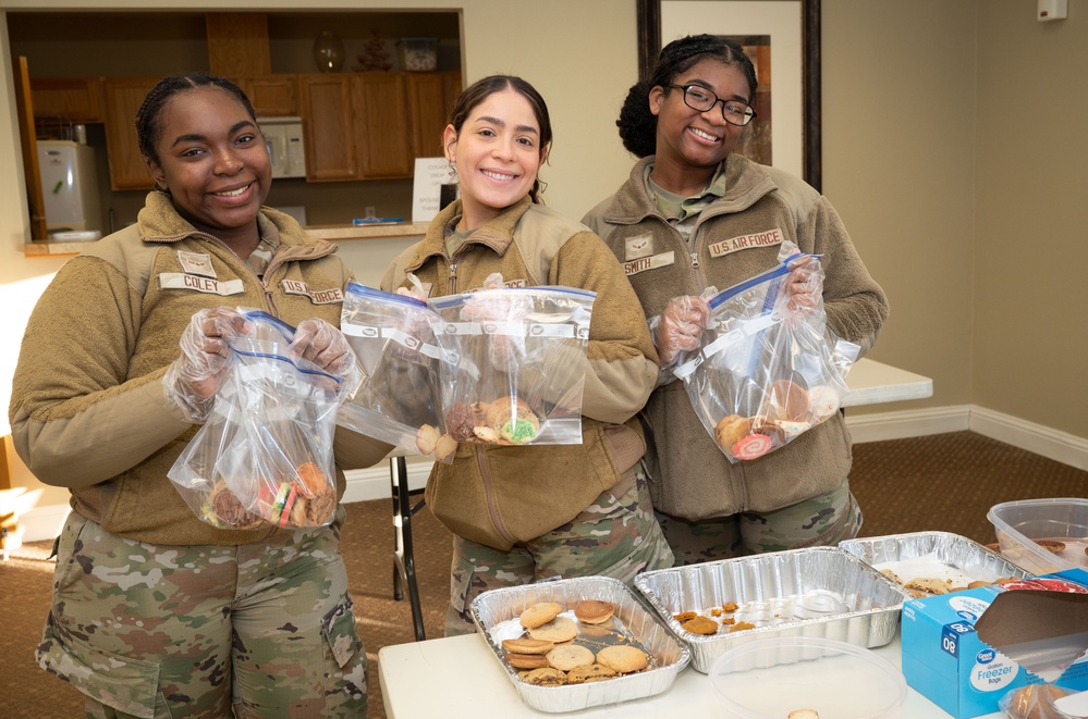 Vance Spouse's Club Airman Holiday Cookie Drive