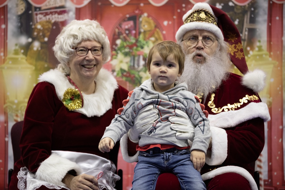 Operation Santa Claus 2024 brings Christmas joy to Yakutat