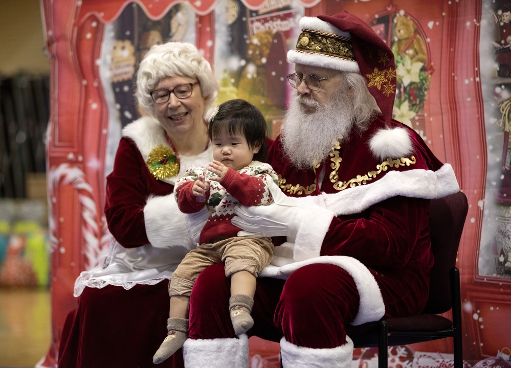 Operation Santa Claus 2024 brings Christmas joy to Yakutat