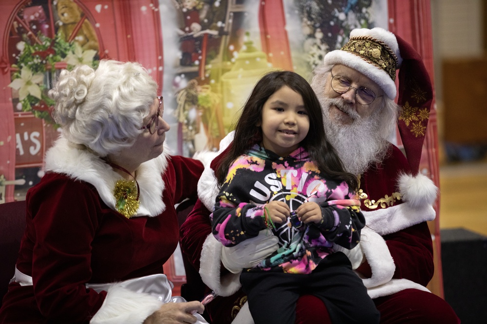 Operation Santa Claus 2024 brings Christmas joy to Yakutat