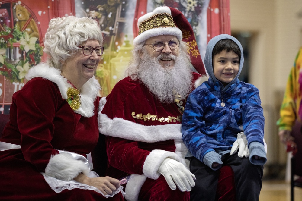 Operation Santa Claus 2024 brings Christmas joy to Yakutat