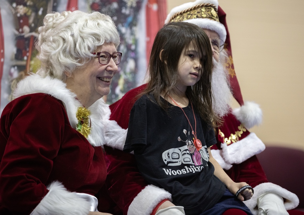 Operation Santa Claus 2024 brings Christmas joy to Yakutat