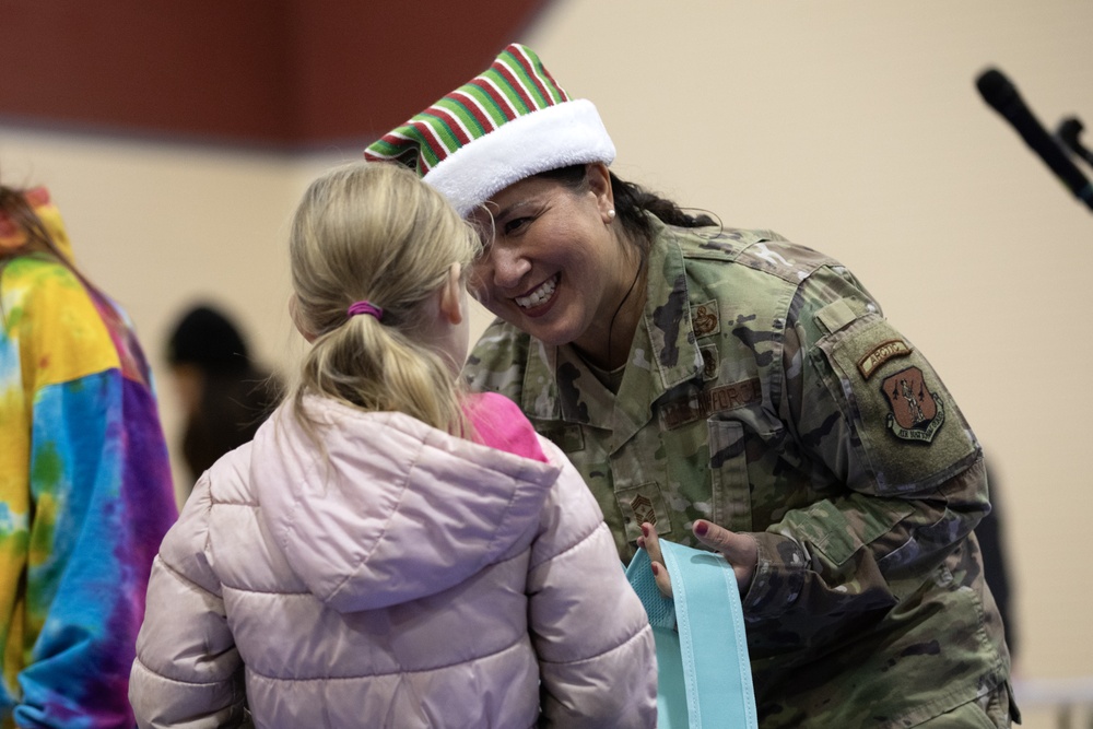 Operation Santa Claus 2024 brings Christmas joy to Yakutat