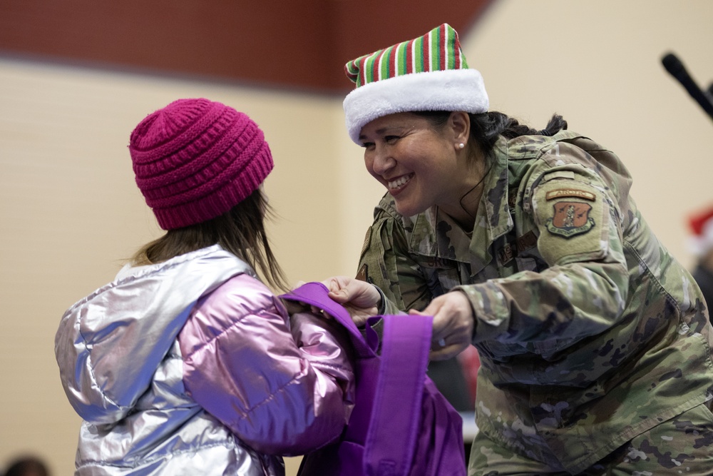 Operation Santa Claus 2024 brings Christmas joy to Yakutat