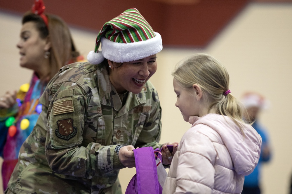 Operation Santa Claus 2024 brings Christmas joy to Yakutat