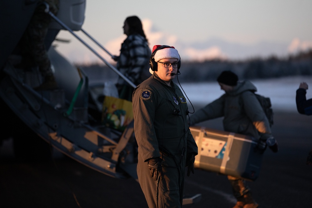 Operation Santa Claus 2024 brings Christmas joy to Yakutat