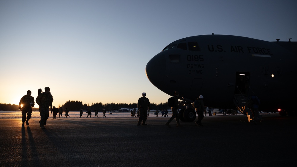 Operation Santa Claus 2024 brings Christmas joy to Yakutat