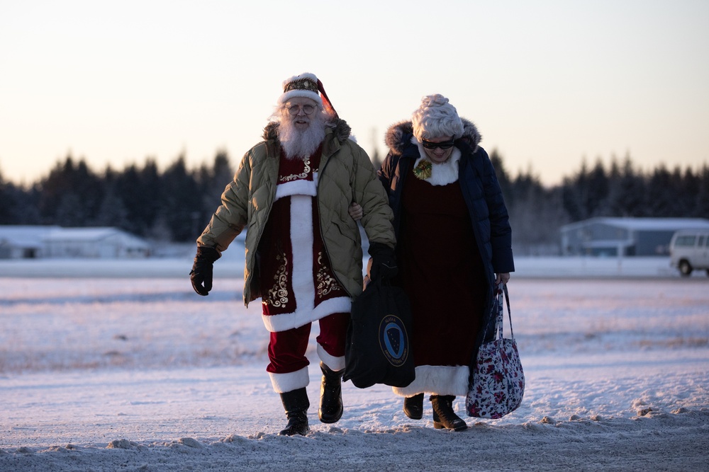 Operation Santa Claus 2024 brings Christmas joy to Yakutat