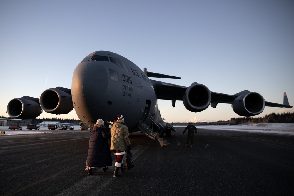 AKNG brings Christmas cheer to Yakutat, Operation Santa Claus 2024