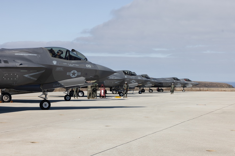 VMFA-214 and MWSS-371 Take Part In Steel Knight