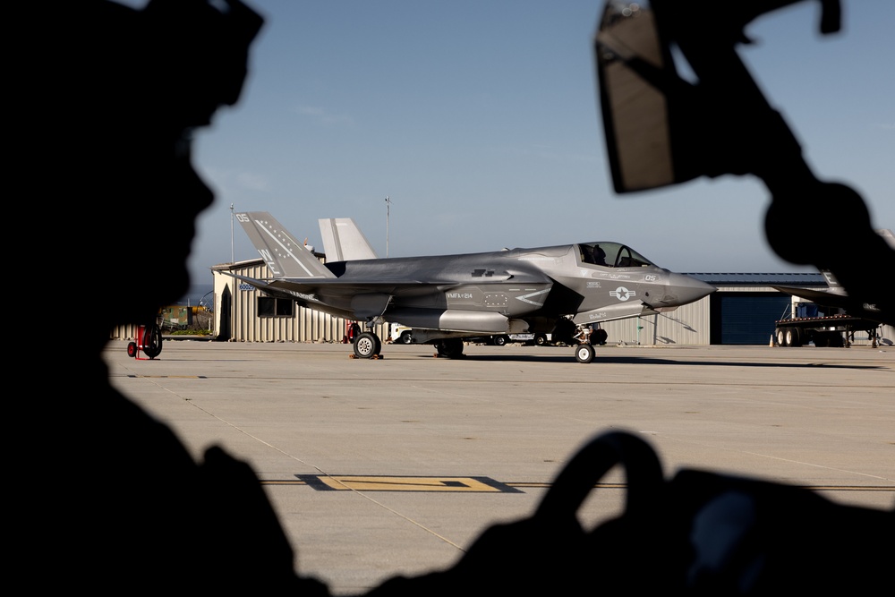 VMFA-214 and MWSS-371 Take Part In Steel Knight