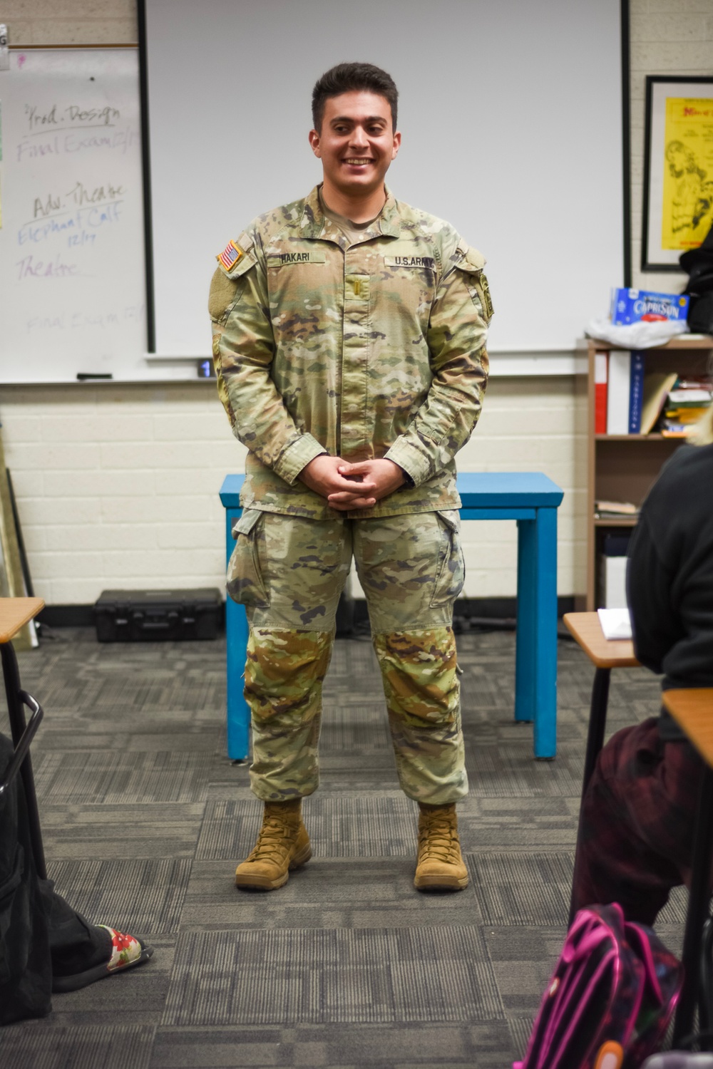 Arizona Soldier visits old High School.