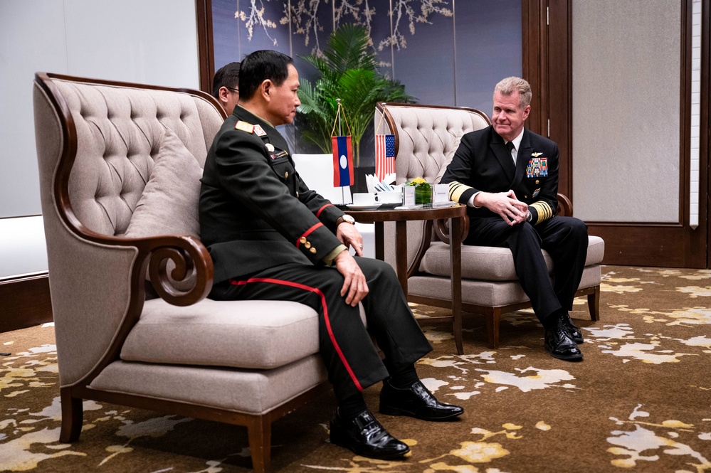 USINDOPACOM commander meets with Cambodian Minister of Defense