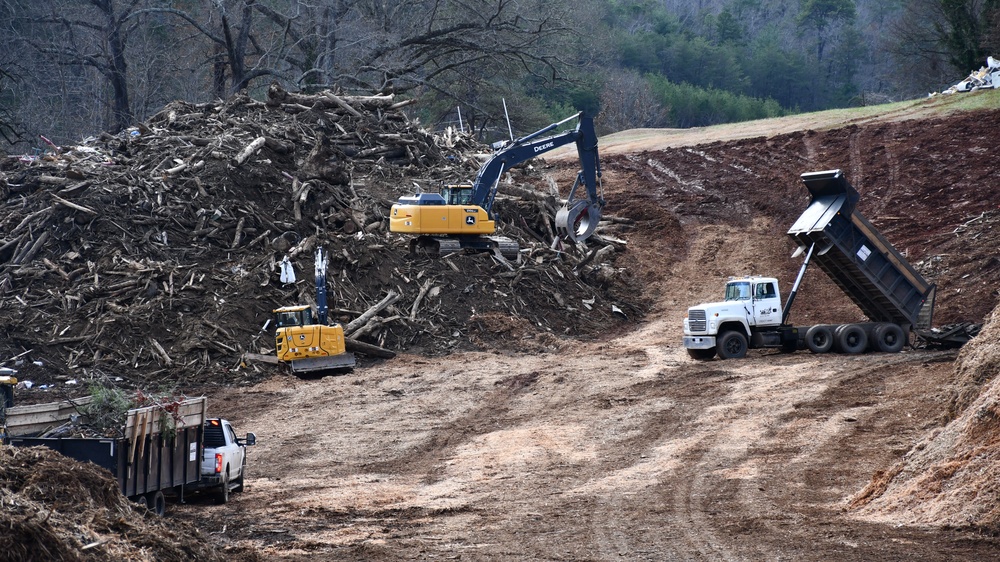 USACE oversees debris disposition in Lake Lure