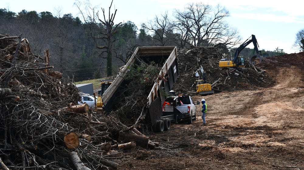 USACE oversees debris disposition in Lake Lure