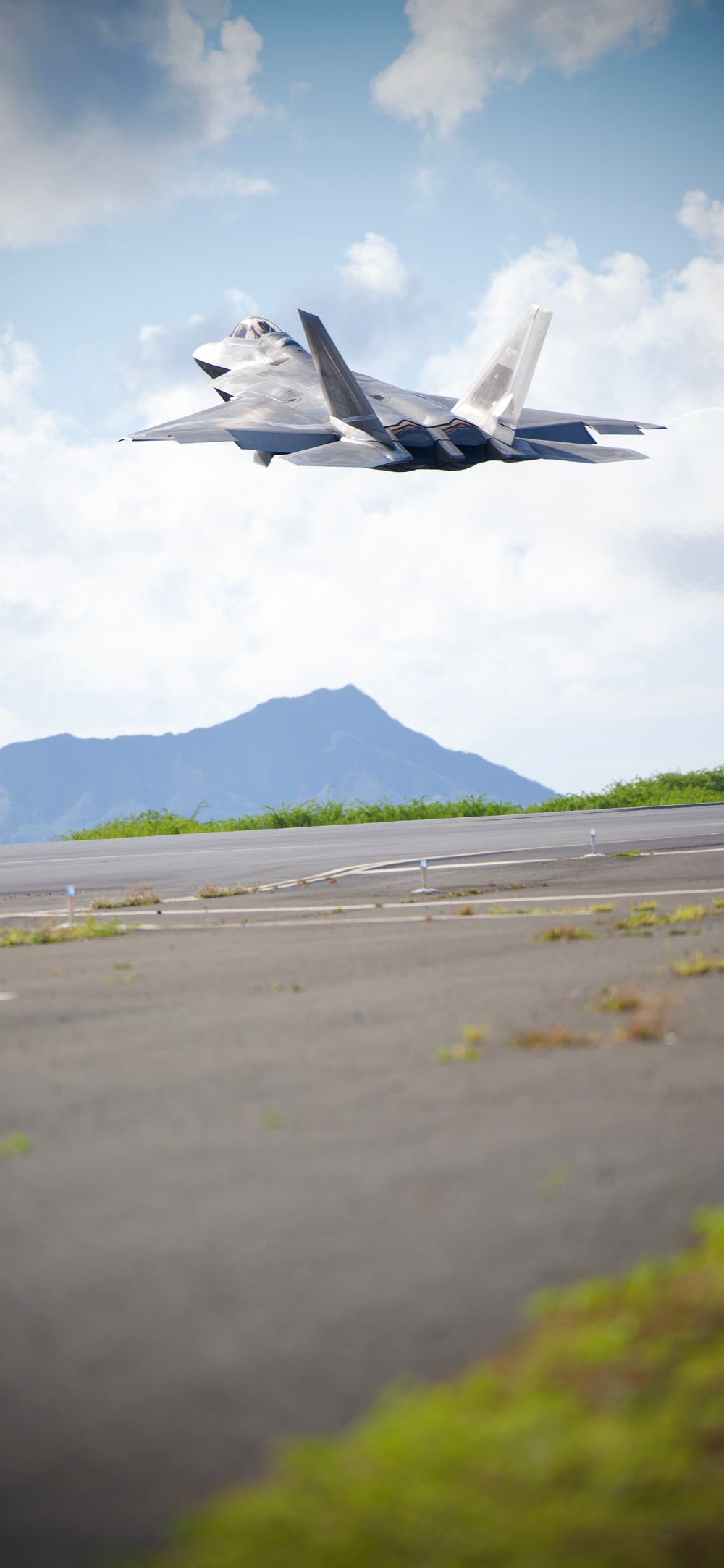 F-22 Raptor: Joint Base Pearl Harbor-Hickam