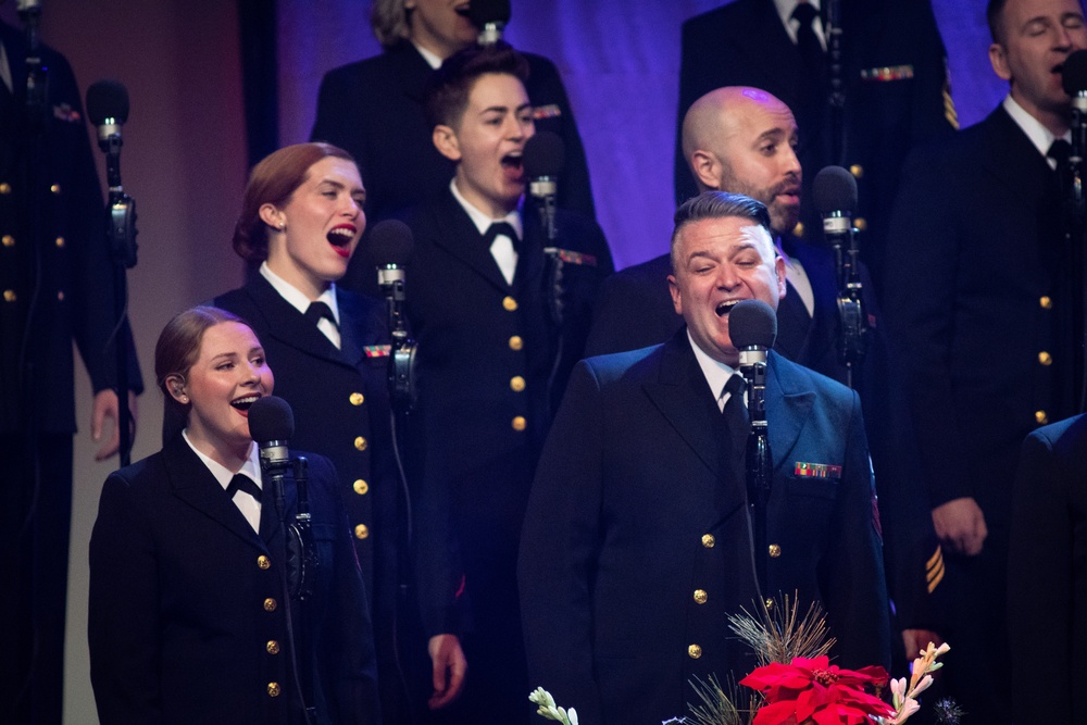 U.S. Navy Band hosts holiday concerts at Constitution Hall