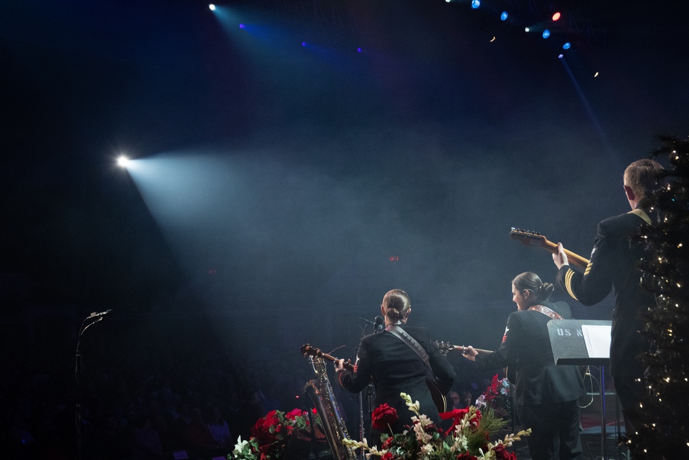 U.S. Navy Band hosts holiday concerts at Constitution Hall