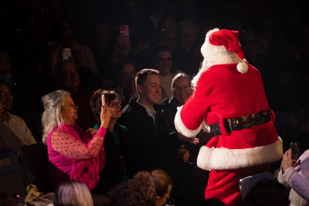 U.S. Navy Band hosts holiday concerts at Constitution Hall