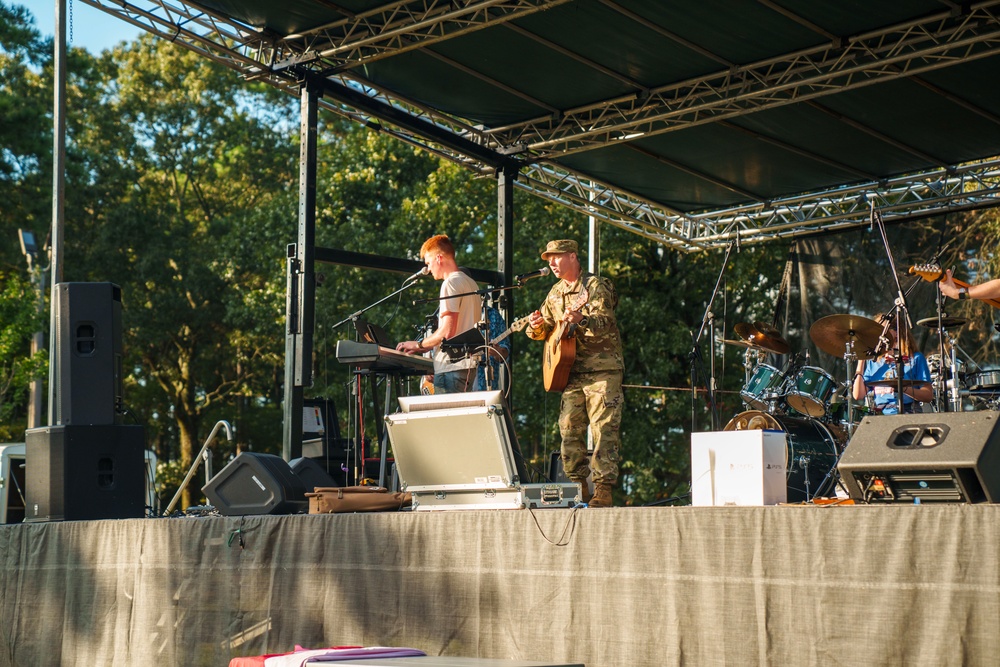 Bellwood Performs at Arkansas National Guard Minuteman Day