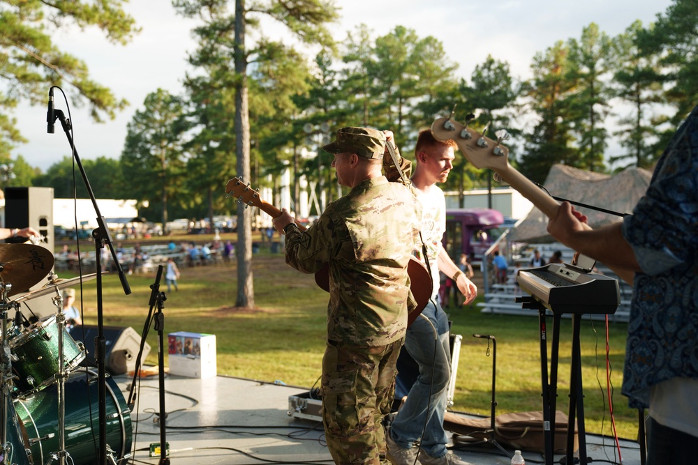 Bellwood Performs at Arkansas National Guard Minuteman Day