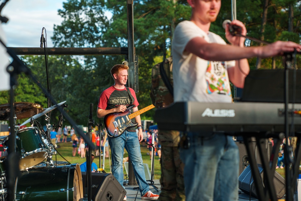 Bellwood Performs at Arkansas National Guard Minuteman Day