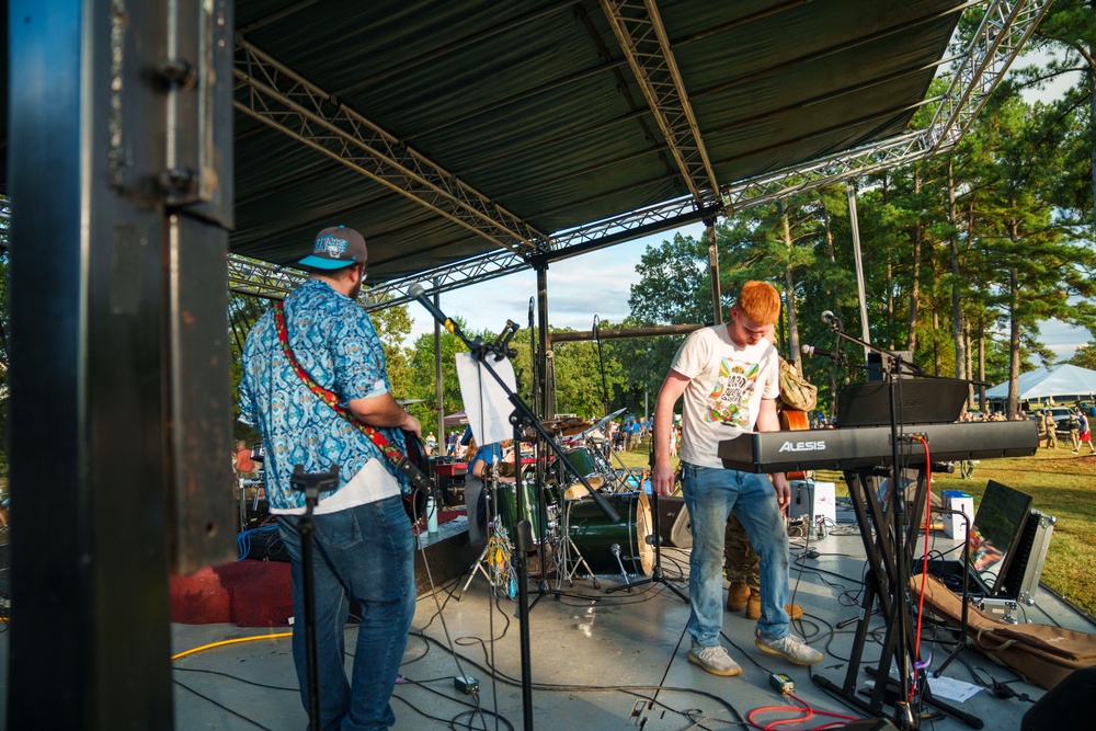 Bellwood Performs at Arkansas National Guard Minuteman Day