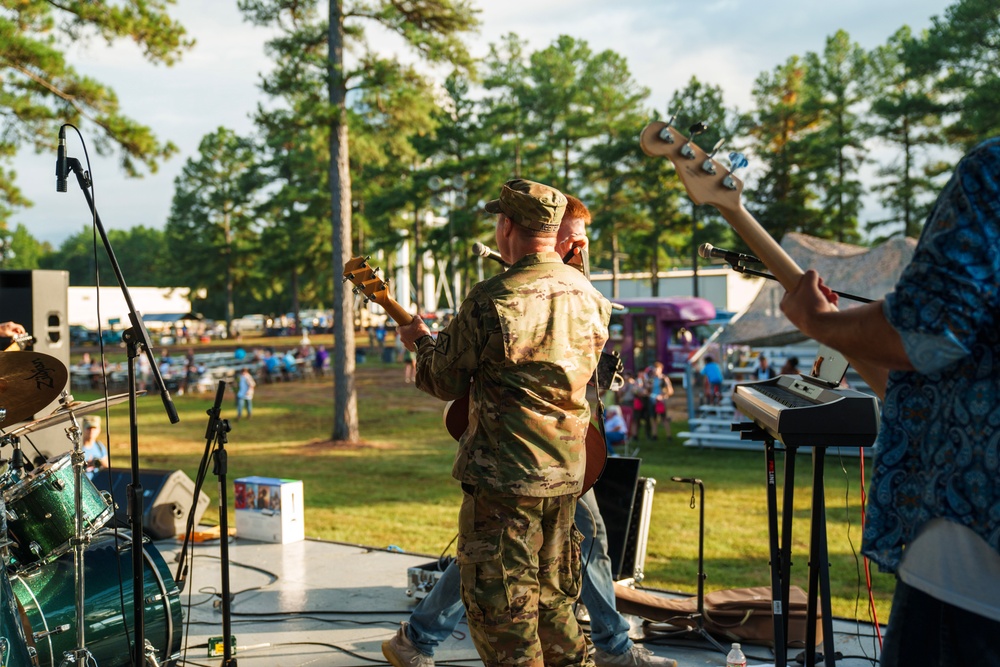 Bellwood Performs at Arkansas National Guard Minuteman Day