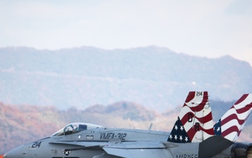 Marine pilot flies F/A-18 for the last time before transitioning to the F-35B