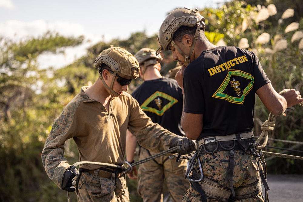 4th Marines | Company JEX Rappel Wall