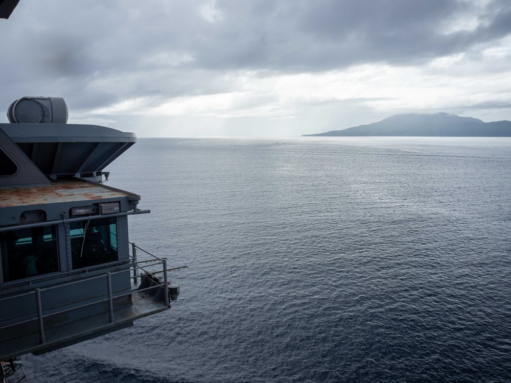 USS Carl Vinson (CVN 70) Transits the Surigao Strait