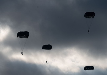 Operation Santa Drop delivers holiday cheer to Ramstein AB