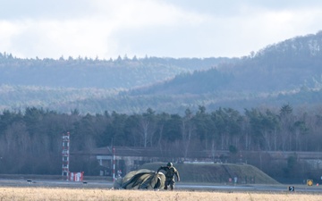 Operation Santa Drop delivers holiday cheer to Ramstein AB