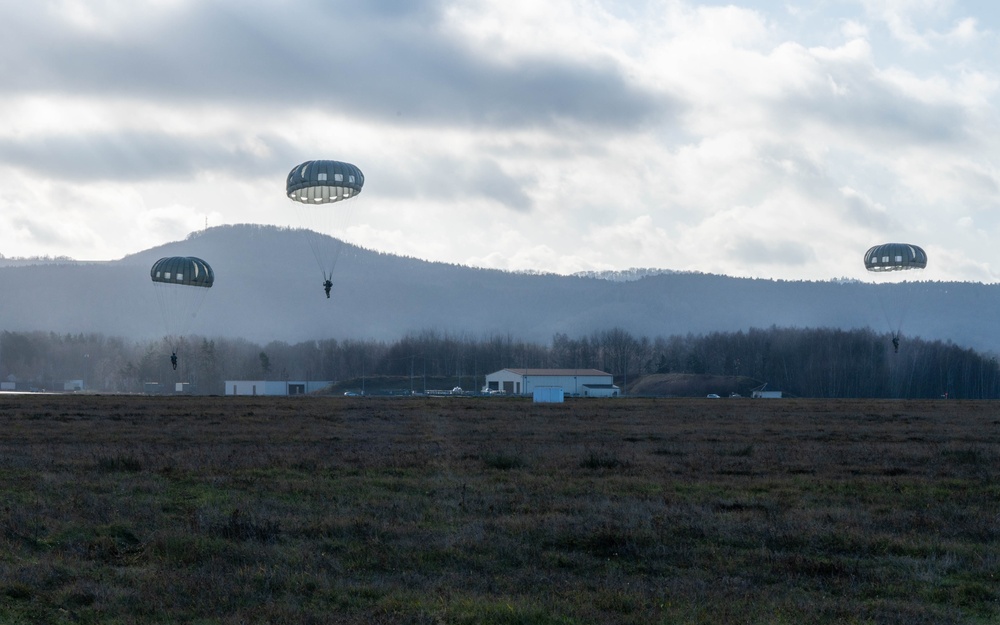 Operation Santa Drop delivers holiday cheer to Ramstein AB