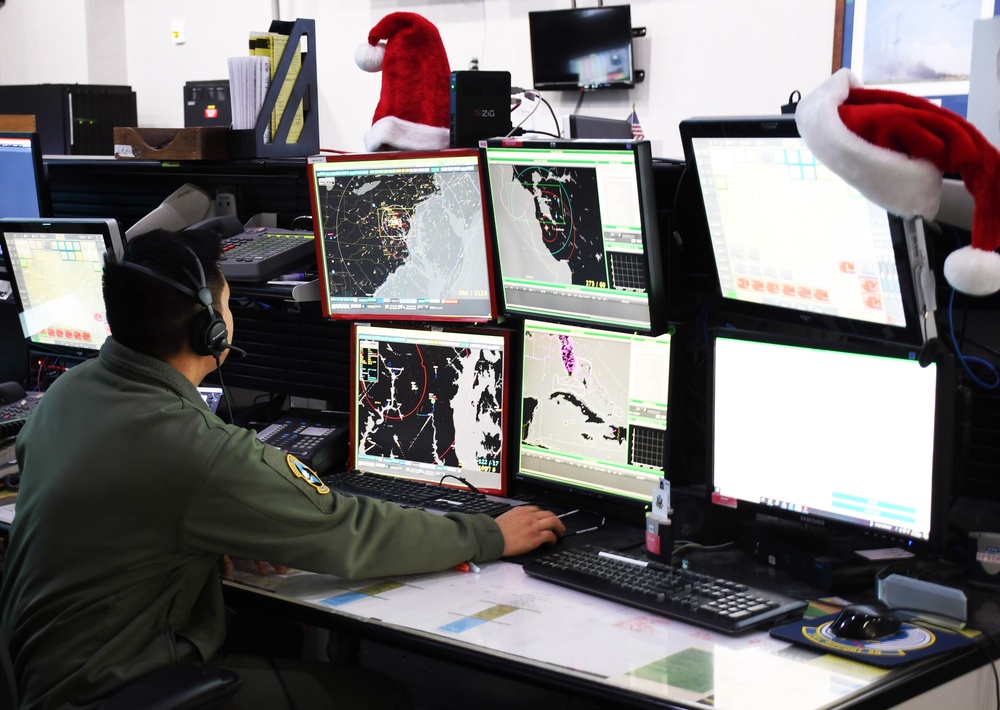 NY Air Guard tracking Santa on Christmas Eve